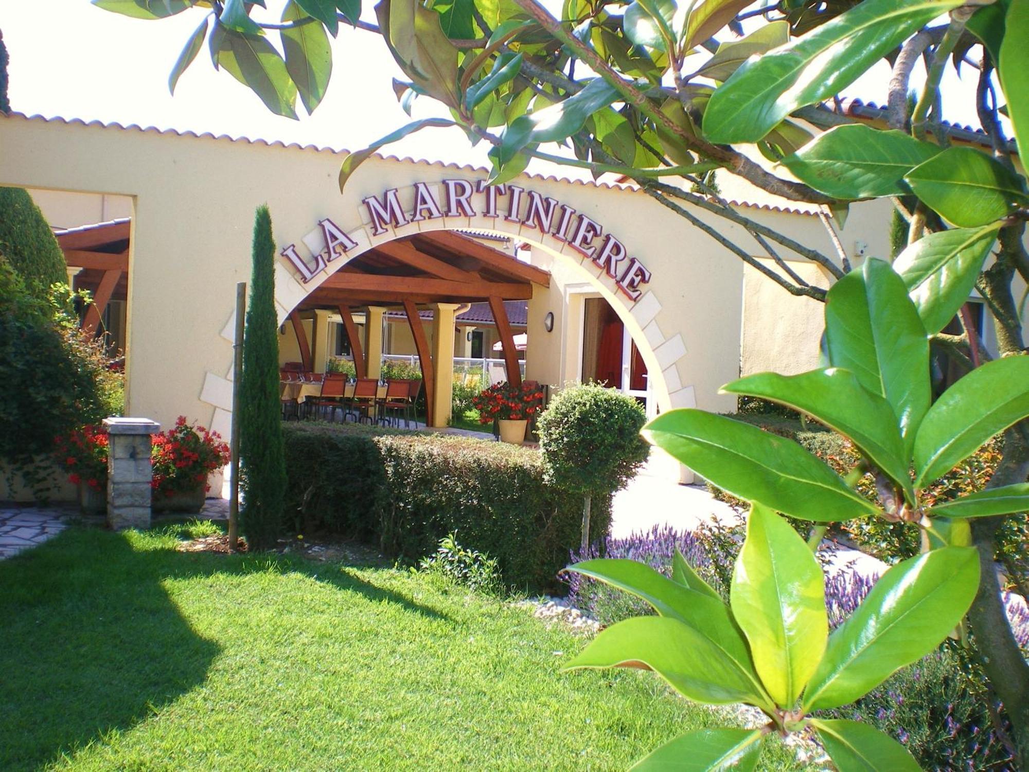 Hotel Restaurant La Martiniere Montélier エクステリア 写真