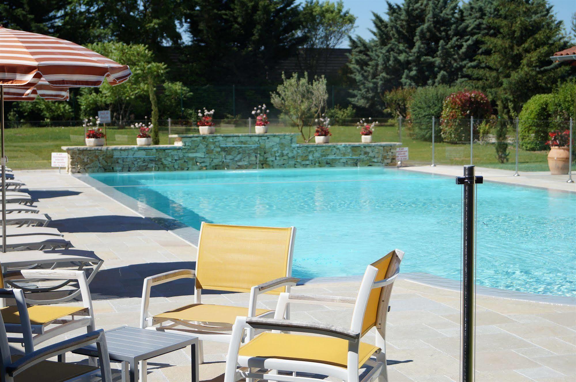 Hotel Restaurant La Martiniere Montélier エクステリア 写真